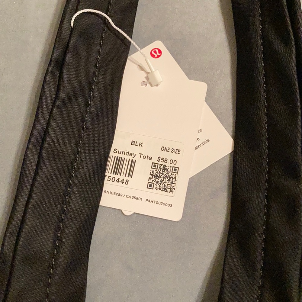 🆕NWT Lululemon Easy as Sunday Tote - Picture 4 of 6